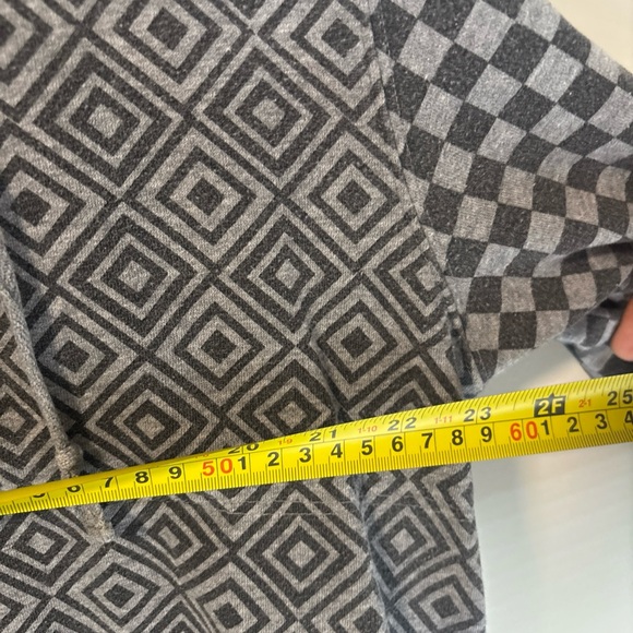 VTG Billabong Gray and Green Geometric Hoodie skater Y2K trippy - Picture 10 of 11